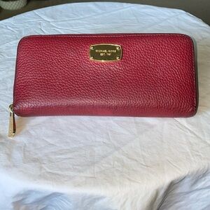 Michael Kors Wallet Bundle